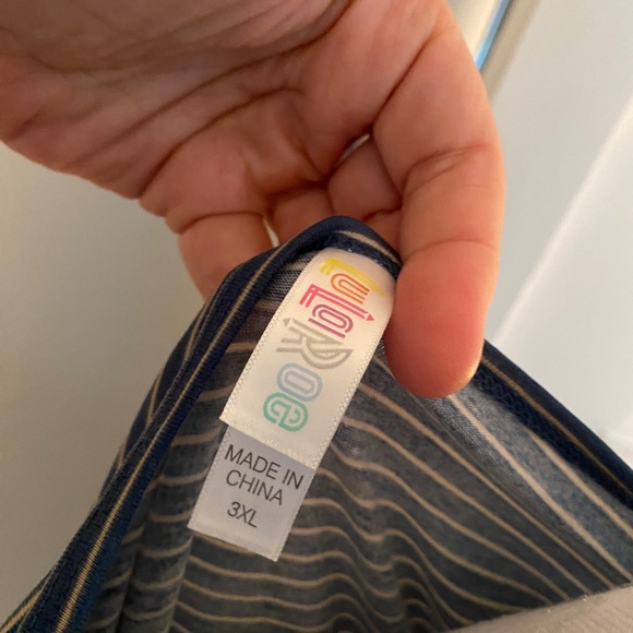 LulaRoe blue & white striped tee, 3X, great condition. - Picture 12 of 12